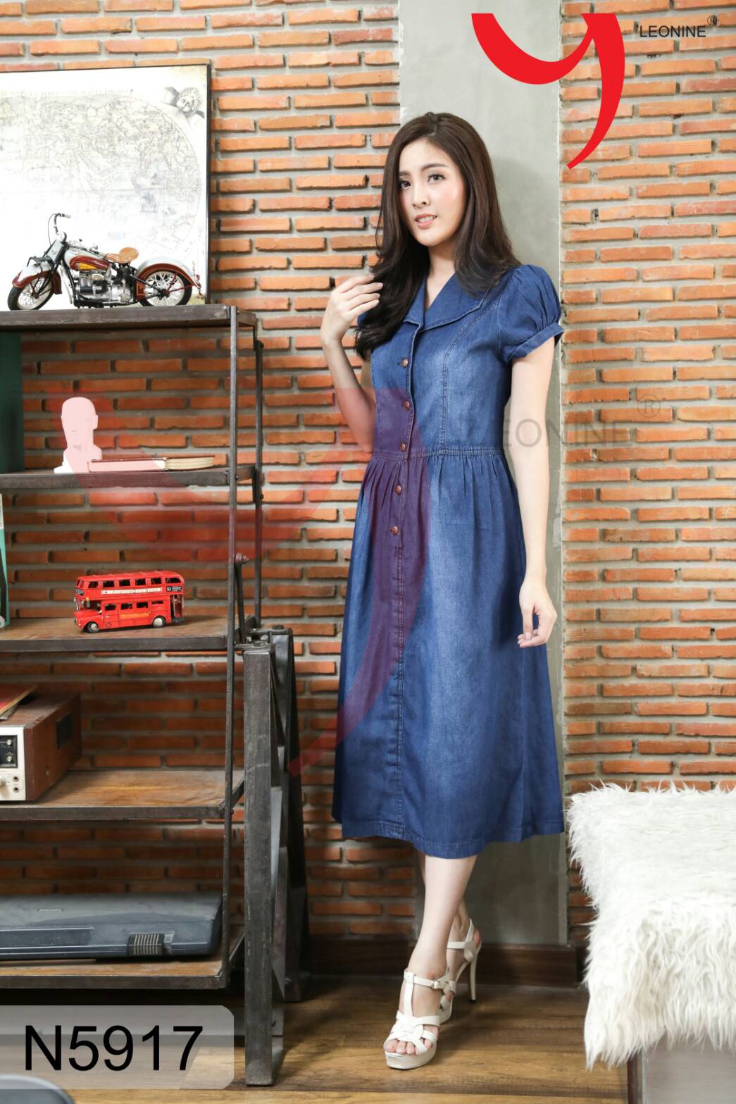 เดรสยีนส์ ชุดยีนส์ยาว ขนาด Free size สียีนส์เข้ม ส่งฟรี!!