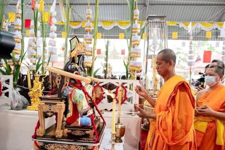 เหรียญรวยอย่างเดียว ตั่วแปะ หยี่แปะ ลพ.อิฏฐ์