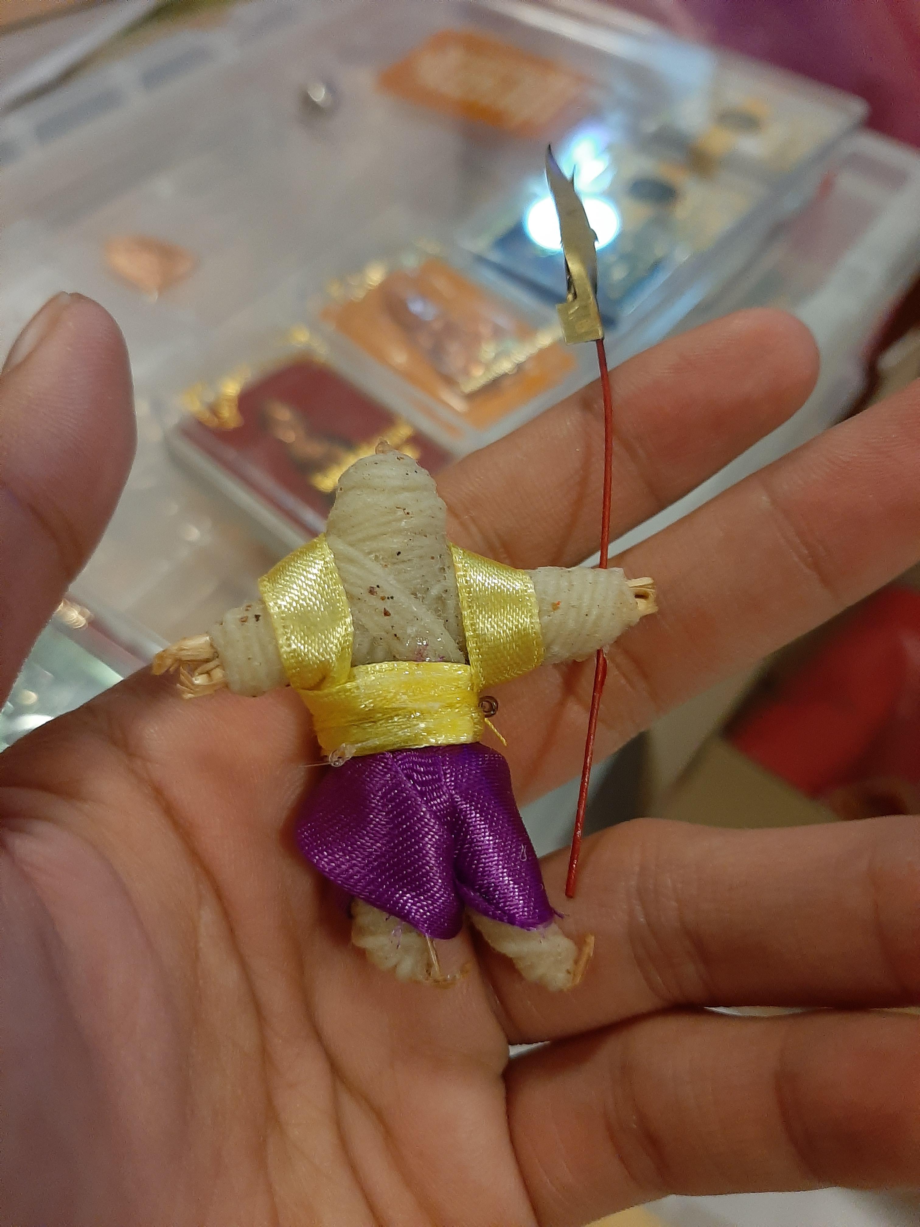 หุ่นพยนต์ นุ่งผ้าม่วง ล.พ.หนุน วัดพุทธโมกข์