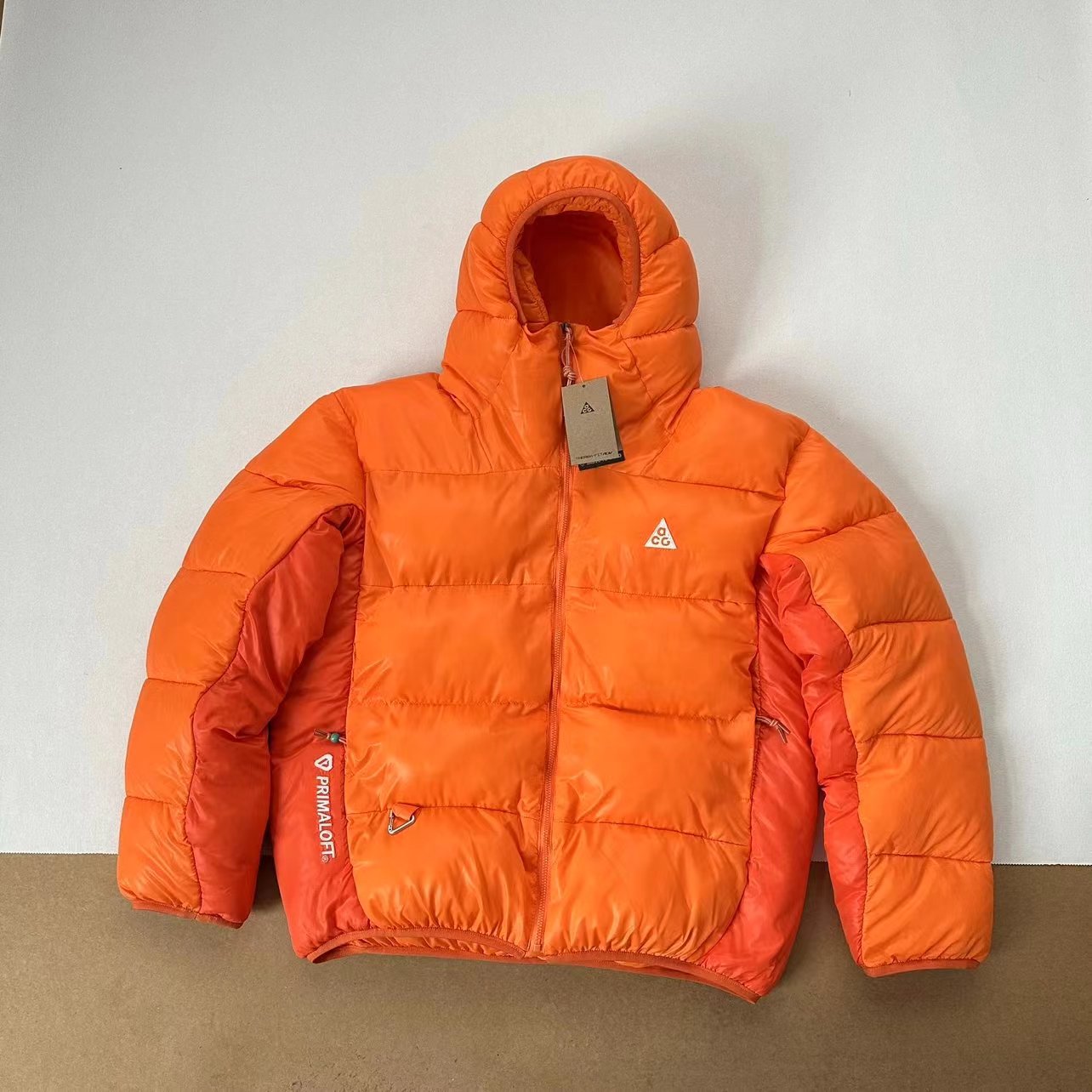 เสื้อกันหนาว Nike ACG Therma-FIT ADV Primaloft Jacket - Orange ของใหม่ ของแท้ พร้อมส่งจากไทย