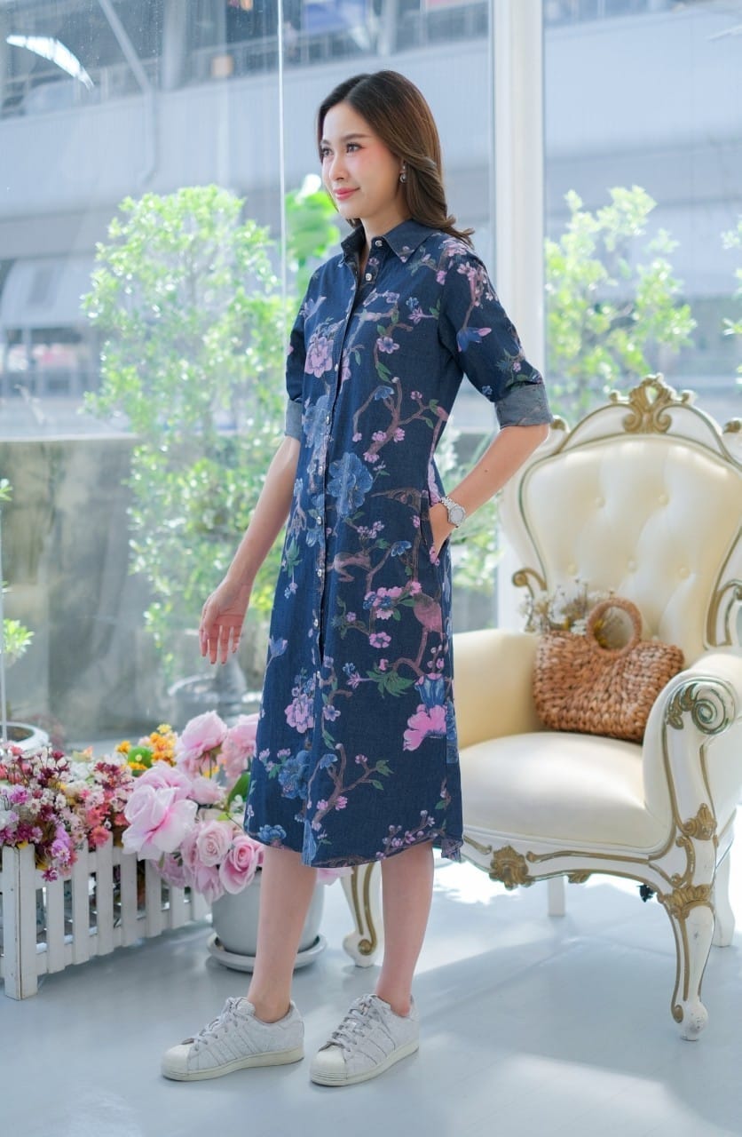 ชุดยีนส์ #8608 เดรสยีนส์แบบสวยพิมพ์ลายดอกไม้สวยหรู ผ้ายีนส์เนื้อนิ่มไม่หนา ใส่สบาย สินค้าขายดี