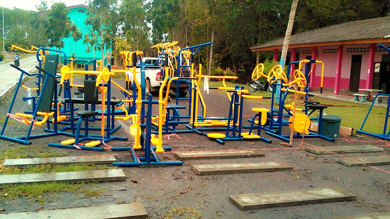 รหัส SM ผลงานติดตั้ง (บ้านหนองหมอ อ.ห้วยยอด จ.ตรัง) เครื่องออกกำลังกายกลางแจ้ง