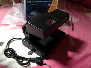 เครื่องตรวจธนบัตรปลอม