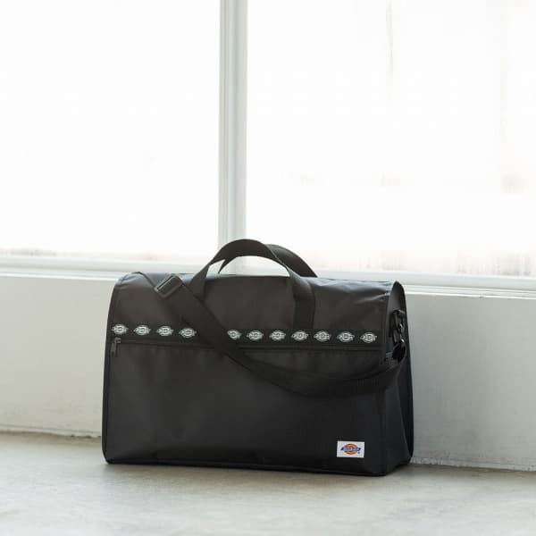 กระเป๋าสะพายข้าง Dickies Big Boston Bag รุ่นพิเศษจากญี่ปุ่น ของใหม่ ของแท้ พร้อมส่ง