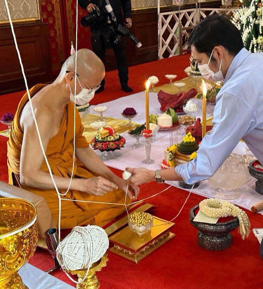 ลูกอมเทียนสัตตบริภัณฑ์ตรีวันในโบสถ์ (เสาร์ 5) หลวงพ่อเล็ก วัดท่าขนุน ปี 67 (1 ใน 100)