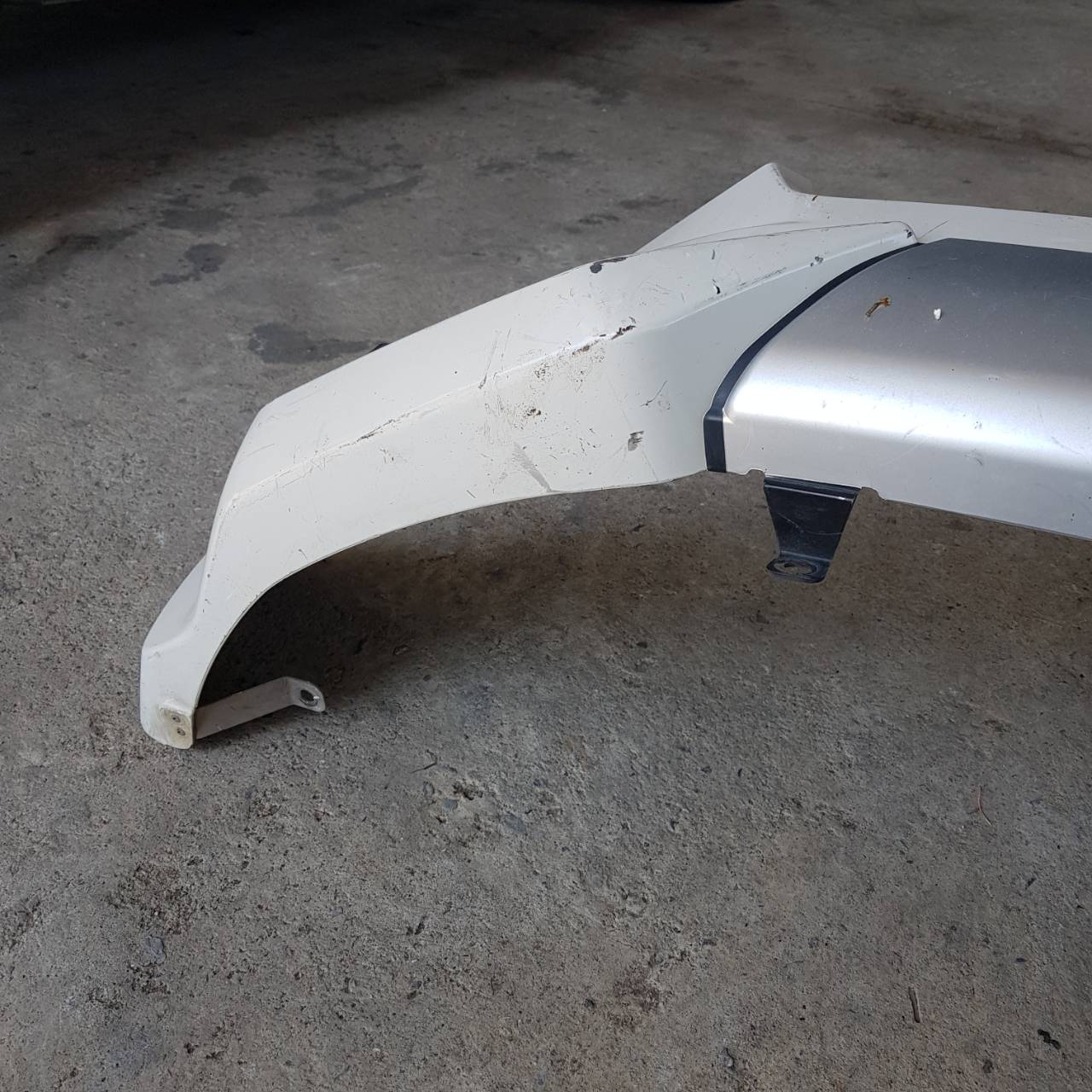 สเกิร์ตกันชนหน้า Isuzu D-Max Hi-Lander X-series ปี 2018(มือสอง)