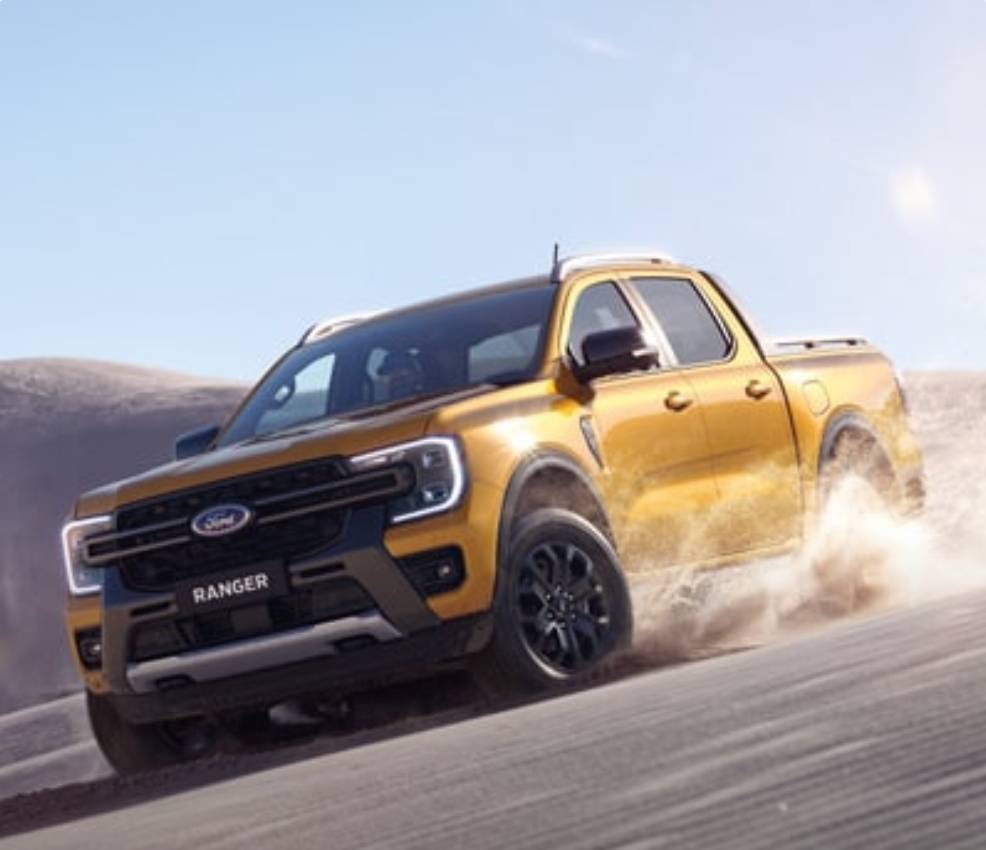 เบ้าประตู Ford Ranger Next Gen ฟอร์ด เรนเจอร์ ปี 2022-ปัจจุบัน รุ่น 4 ประตู (สีดำเงา โลโก้สีแดง)