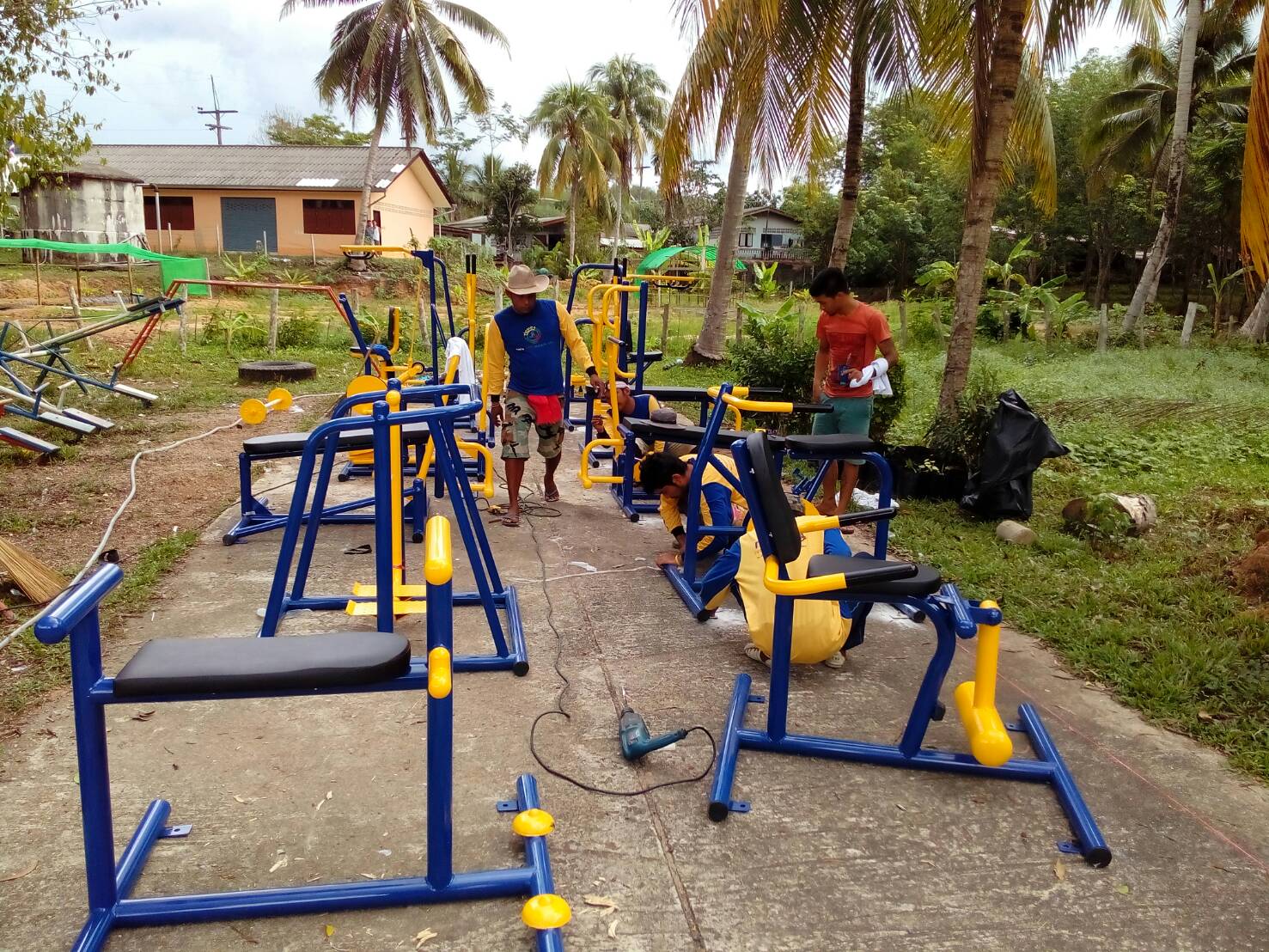 รหัส SM ผลงานติดตั้ง (ม.1 ต.เขาปูน อ.ห้วยยอด จ.ตรัง) เครื่องออกกำลังกายกลางแจ้ง