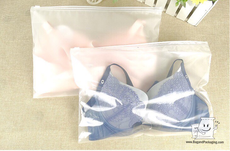 ถุงซิปรูดใส่ชุดชั้นใน ขนาด 30 x 20 cm