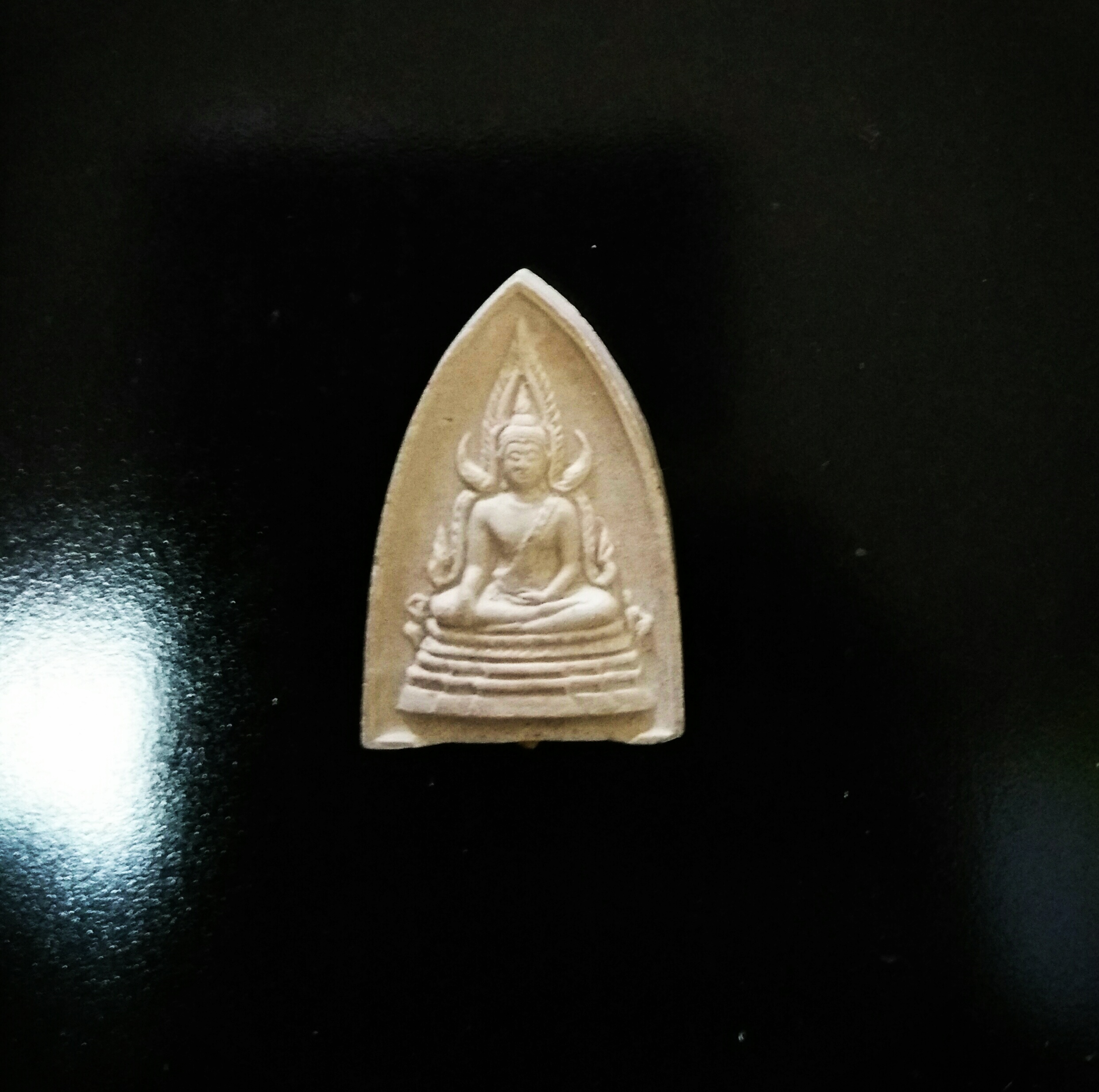 พระพุทธชินราชเนื้อผง และน้ำเต้า หลวงปู่วิเวียร ปี ๓๓