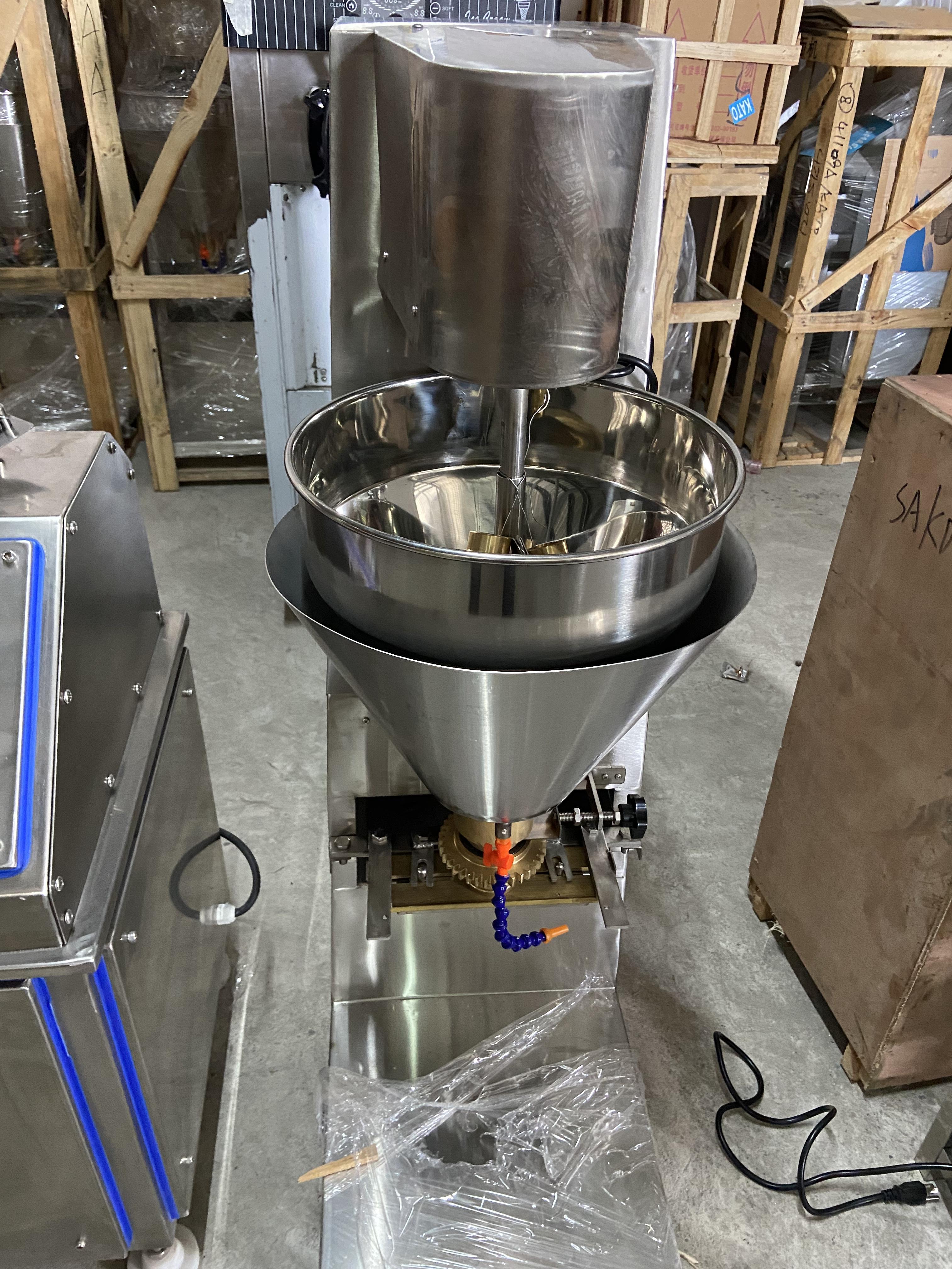 เครื่องปั้นลูกชิ้นอัตโนมัติ ถังสับลูกชิ้น พร้อมผลิตลูกชิ้นได้ทันที