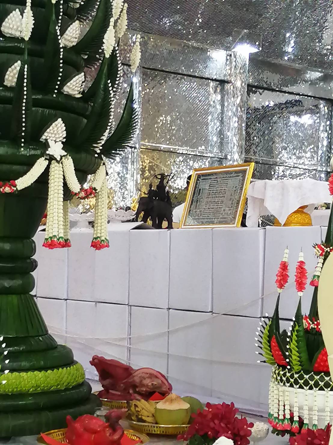 แผ่นยันต์มหาระงับ (กระจก) 1 ใน 86 บาน วัดพุทธพรหมยาน ลพ.เล็กร่วมเสก