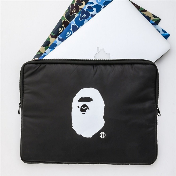 กระเป๋าใส่ Laptop & Ipad A Bathing Ape Laptop Bag ของใหม่ ของแท้ พร้อมส่ง Bape