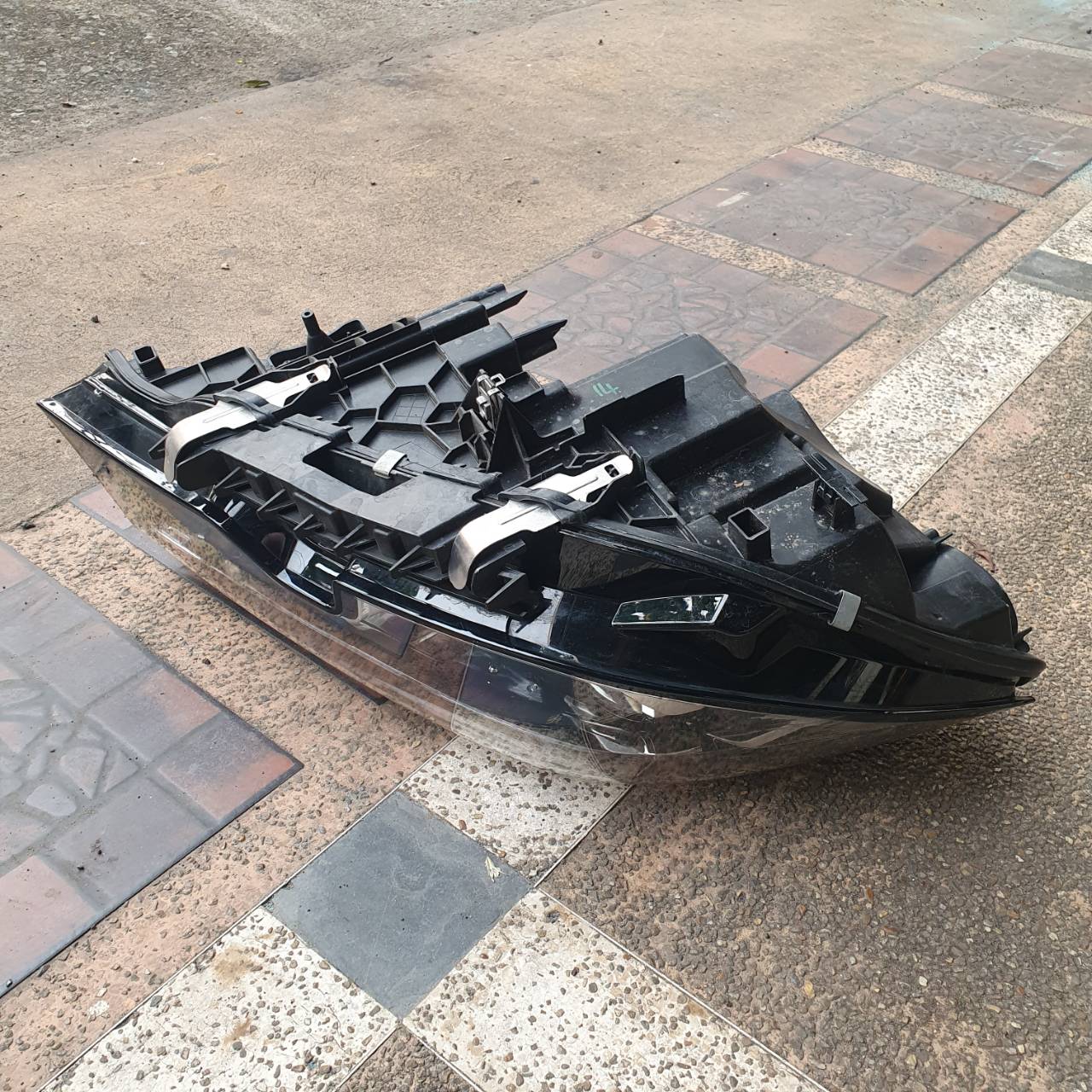 BMW 3 series G20 ปี 2019-2022 โคมไฟหน้า ข้างขวา มือสอง ของแท้