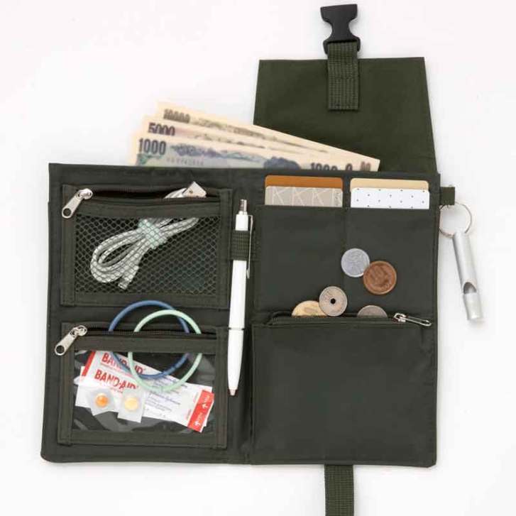 กระเป๋าสะพายข้าง DOD Wallet Shoulder Bag - Green รุ่นพิเศษจากญี่ปุ่น กระเป๋าสะพาย กระเป๋าถือ ของใหม่ ของแท้ พร้อมส่ง