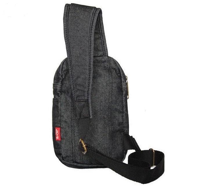 กระเป๋าคาดอก Levi's Denim Waist Bag ของใหม่ ของแท้ พร้อมส่งจากไทย กระเป๋าลีวายส์