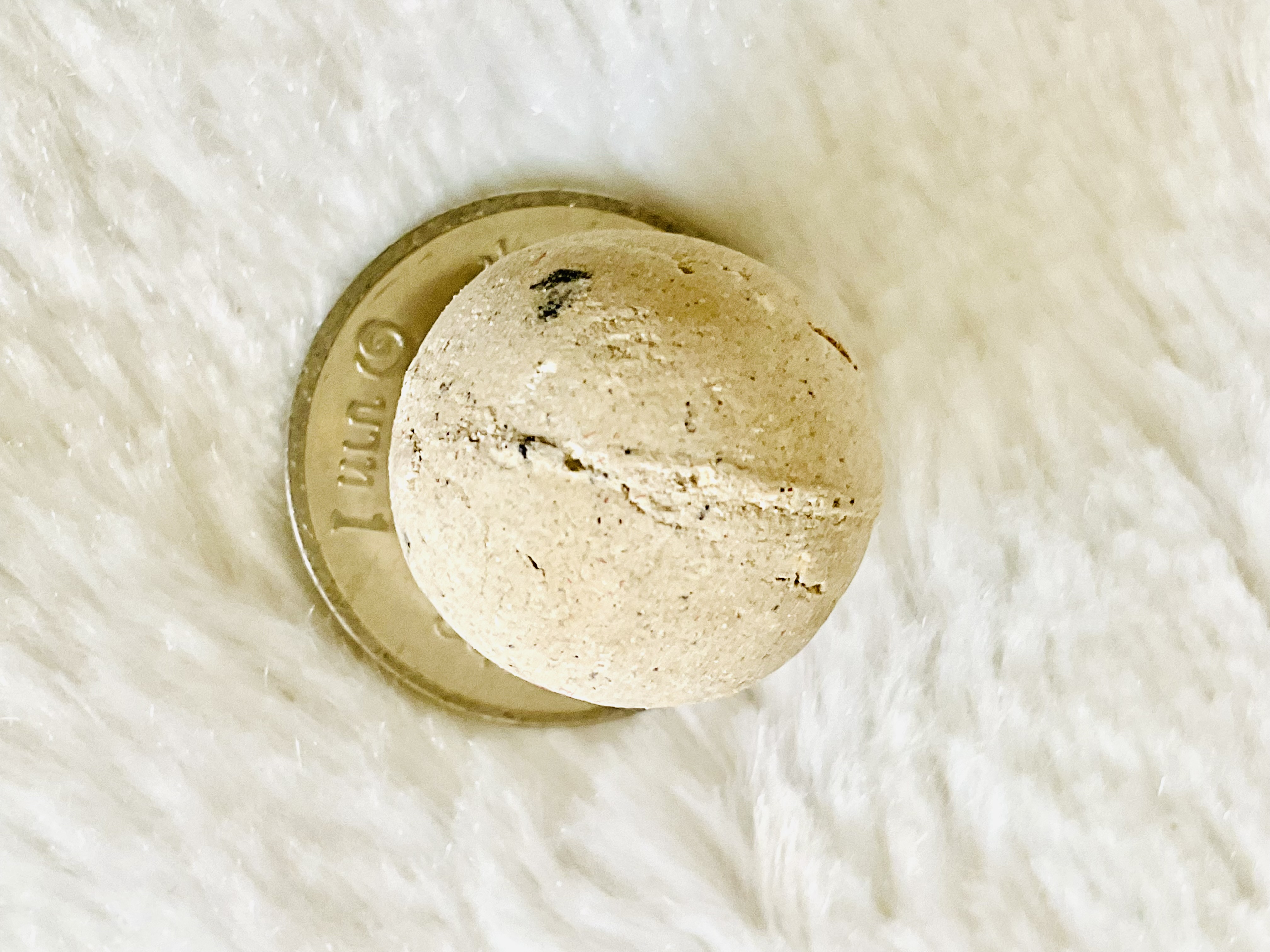 ลูกอมผงพรายกุมาร มหากาฬ (แบบยันต์) วัดผาลาด เข้าพิธีพลิกชีวิตและพิธีเสกตะกรุดคู่ชีวิต วัดพุทธพรหมยาน (ลพ.เล็ก เสก)