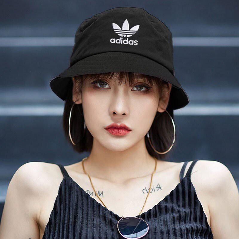 หมวกบักเก็ต Adidas ของแท้ พร้อมส่ง มาพร้อมป้าย Tag และถุงใส่ หมวก Bucket ของแท้ แน่นอน 100 %