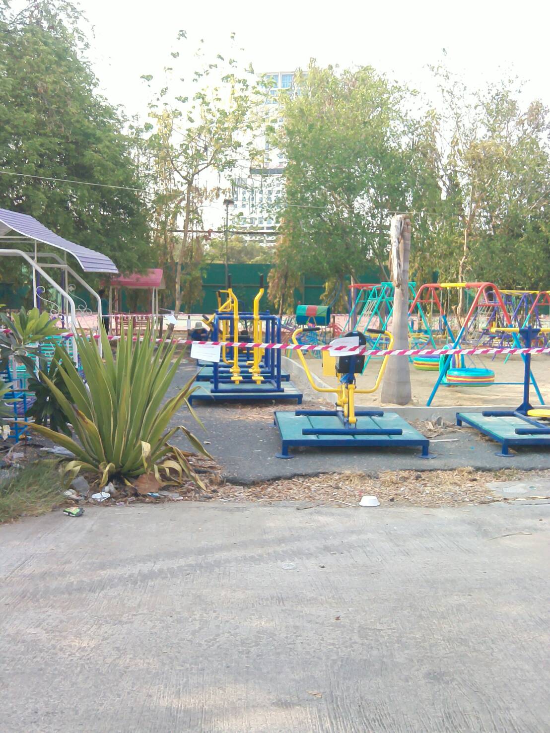 รหัส SM ผลงานติดตั้ง (หมู่บ้านสีไชยทอง) เครื่องออกกำลังกายกลางแจ้ง