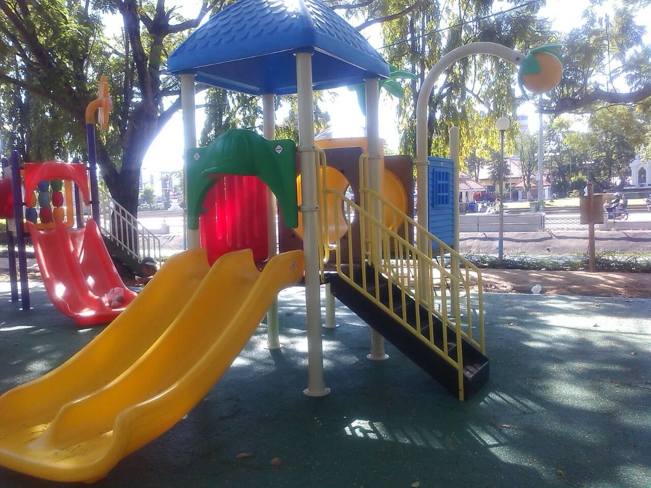 เครื่องออกกำลังกายกลางแจ้งสุโขทัย