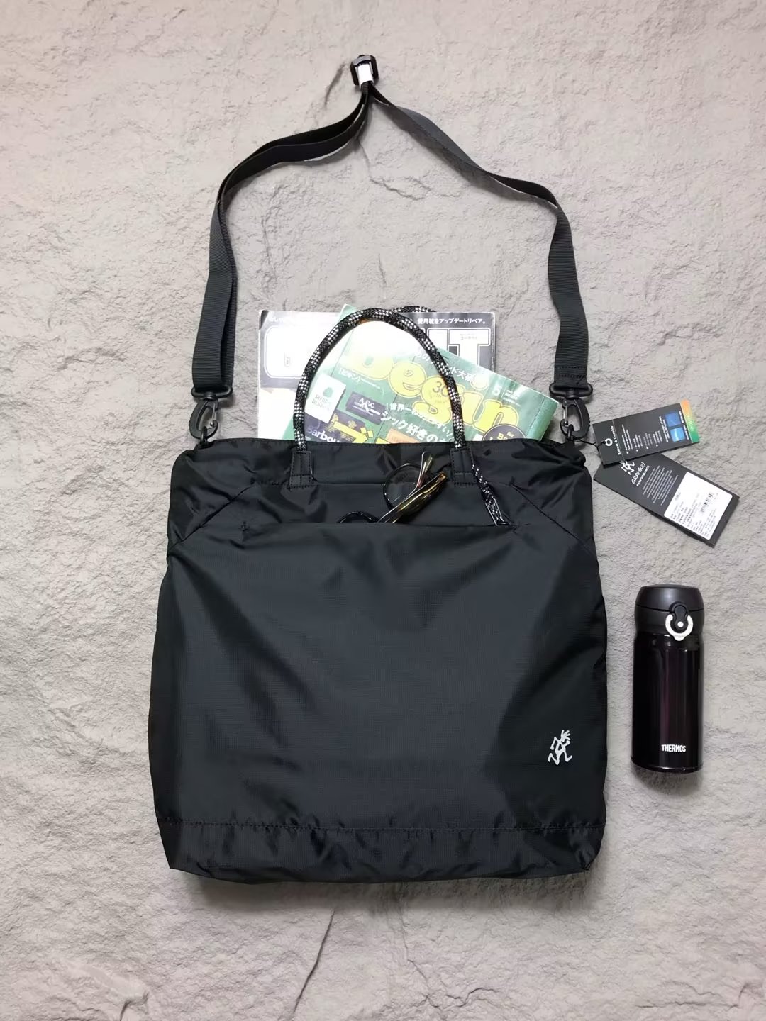 กระเป๋า Gramicci Waterproof Messenger Bag รุ่นพิเศษจากญี่ปุ่น กระเป๋าสะพาย ของใหม่ ของแท้ พร้อมส่ง