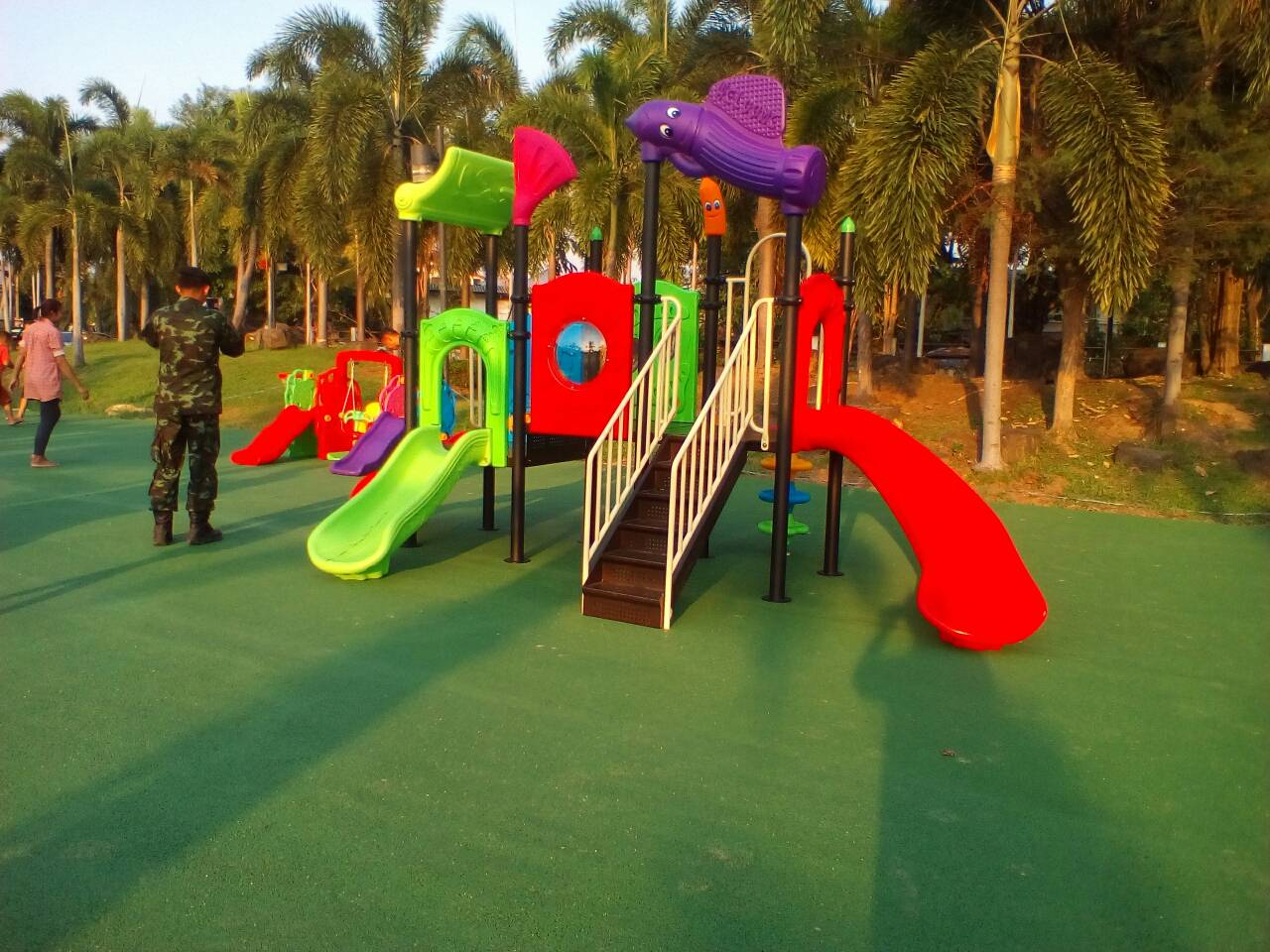 เครื่องออกกำลังกายกลางแจ้งสุพรรณบุรี