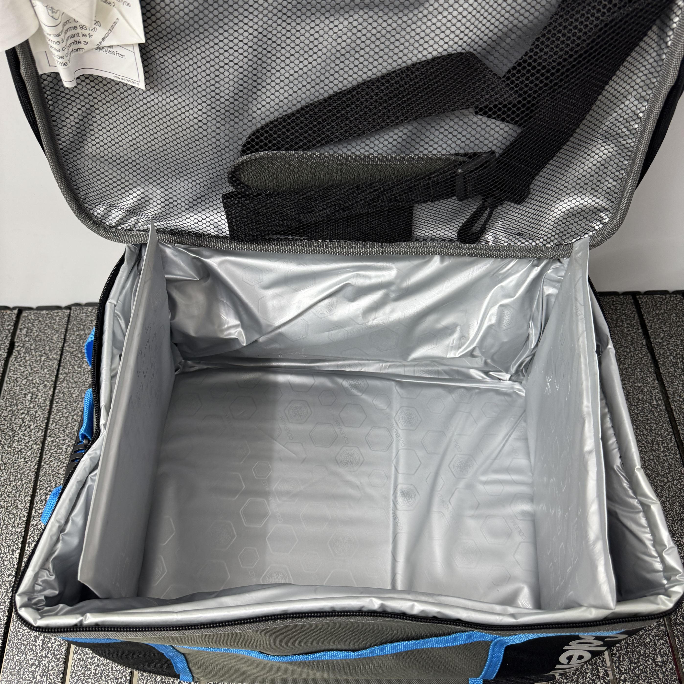 กระเป๋าเก็บความเย็น Coleman 45 Can Collapsible Sport Cooler ของใหม่ ของแท้ พร้อมส่งจากไทย