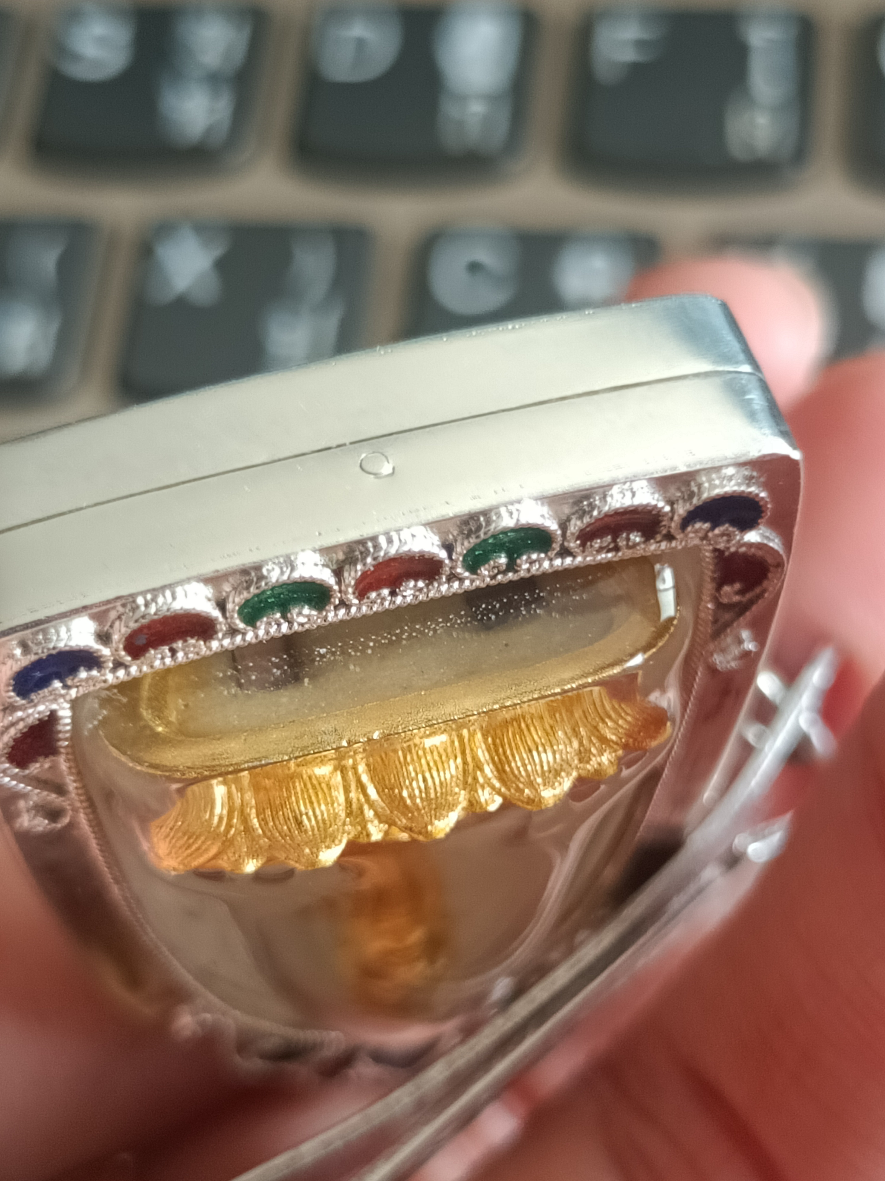 พระปัจเจกพุทธเจ้า รุ่น ปาฏิหารย์ (เนื้อชุบทอง) เลี่ยมตลับเงิน วัดเขาวง ปี 56 สุดยอดมวลสารและพิธีการ