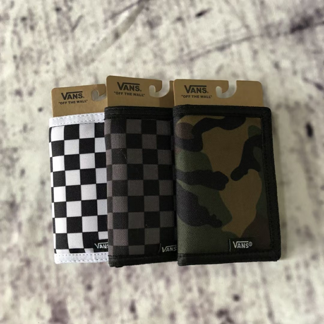 กระเป๋าสตางค์ Vans Slipped Wallet - Black/Gun Metal Grey ของแท้ พร้อมส่งจากไทย