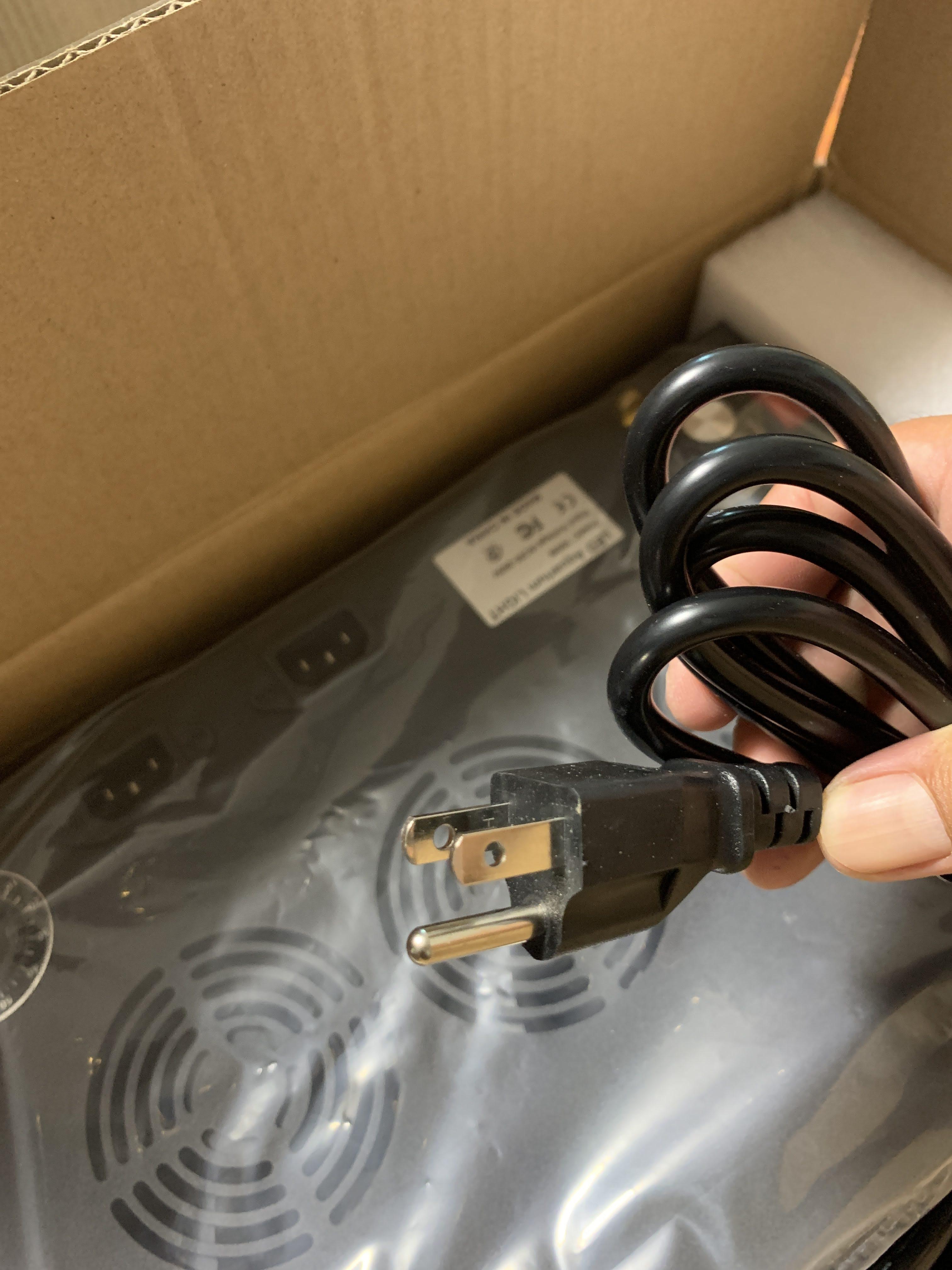 ไฟ LED ตู้ปลาทะเล 55 หลอด x 3 W Full Spectrum ปรับหรี่แสงได้ มีพัดลมระบายอากาศในตัว (ส่งจากประเทศไทย)