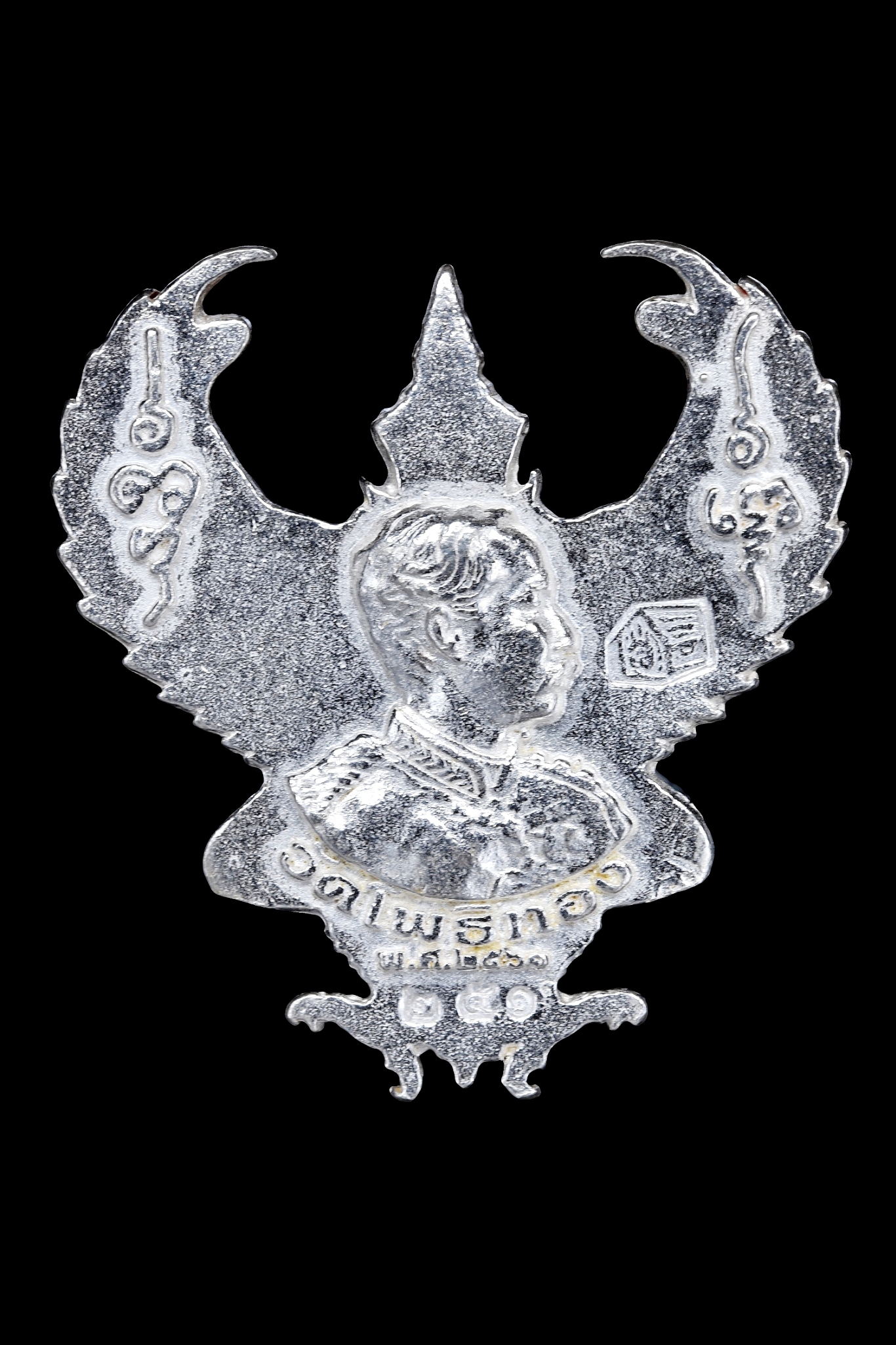 ครุฑเงินลงยา no.251 รุ่น ฉลองโบสถ์ อ.วราห์