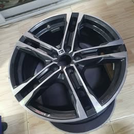 ล้อแมก มือสอง BMW 1 วง 8J×18 8092352 มีรอยขีดตำหนิ ขายตามสภาพ