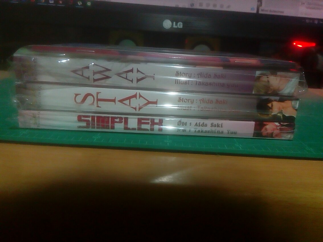 simplex,stay,away+เล่มพิเศษและของแถมรอบจอง (ส่งemsฟรี)
