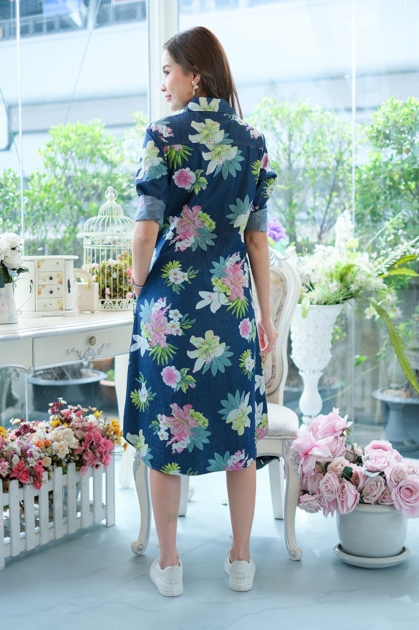 เดรสยีนส์ # 8368 (8501-1) ชุดยีนส์แบบสวยพิมพ์ลายดอกไม้สีสดใสสวยมาก ผ้ายีนส์เนื้อนิ่มไม่หนา ใส่สบาย สินค้าขายดี