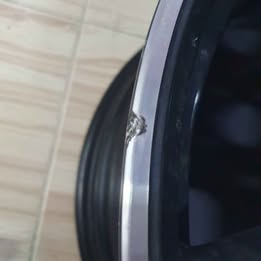 ล้อแมก มือสอง BMW 1 วง 8J×18 8092352 มีรอยขีดตำหนิ ขายตามสภาพ