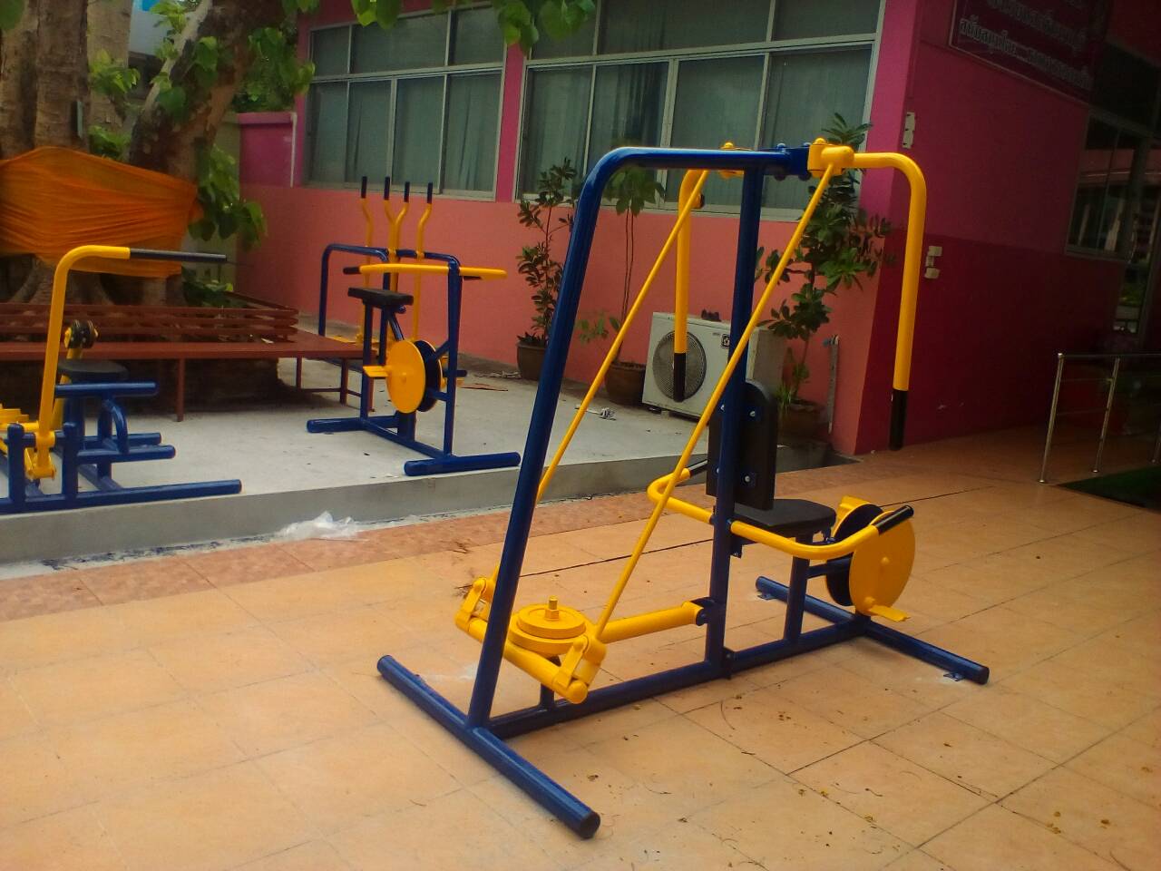 รหัส SM ผลงานติดตั้ง (โรงเรียนสตรีนนทบุรี) เครื่องออกกำลังกายกลางแจ้ง