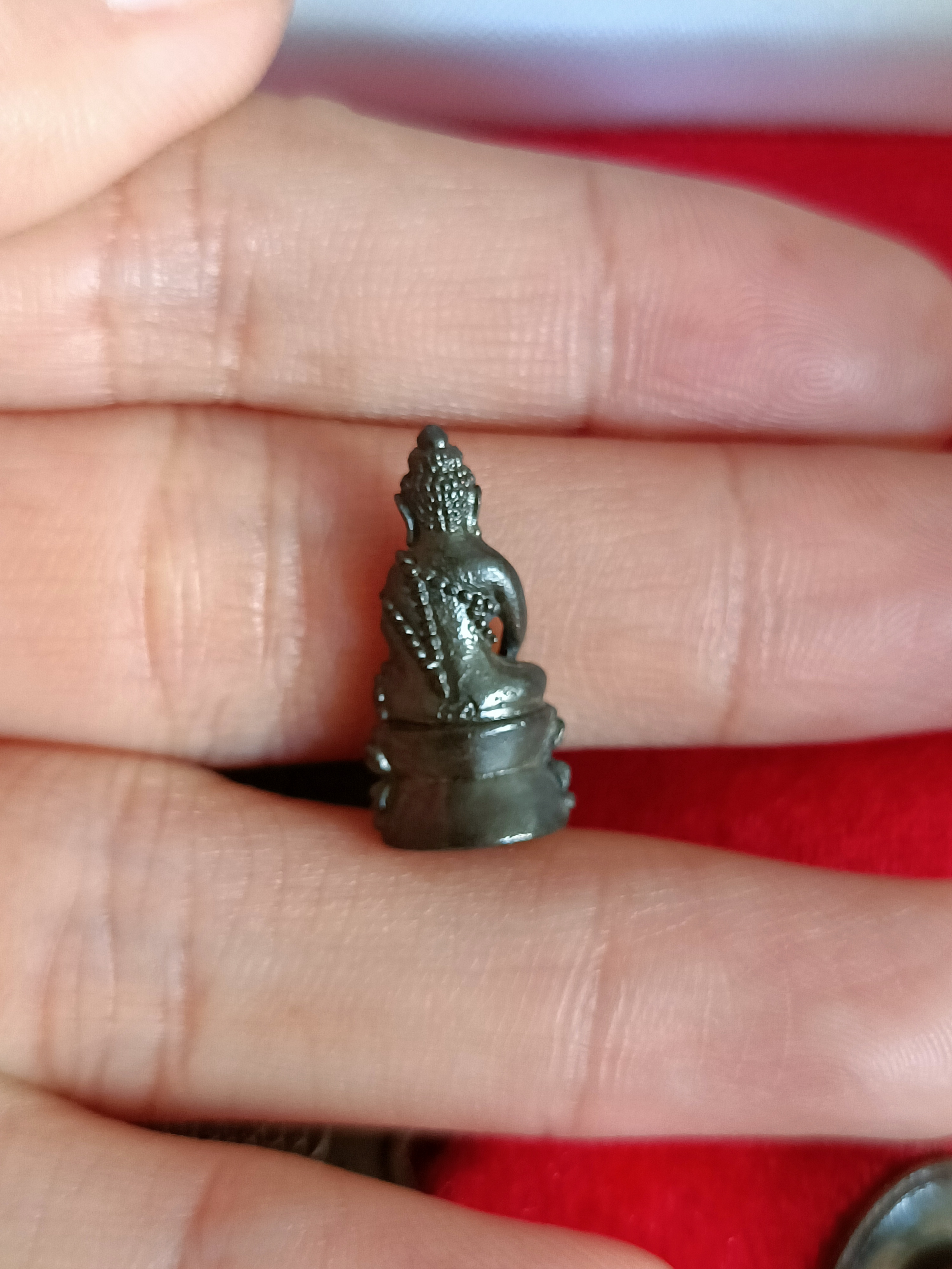 พระชุดกรรมการเนื้อนวโลหะ หลวงปู่วิเวียร วัดดวงแข ปี 36