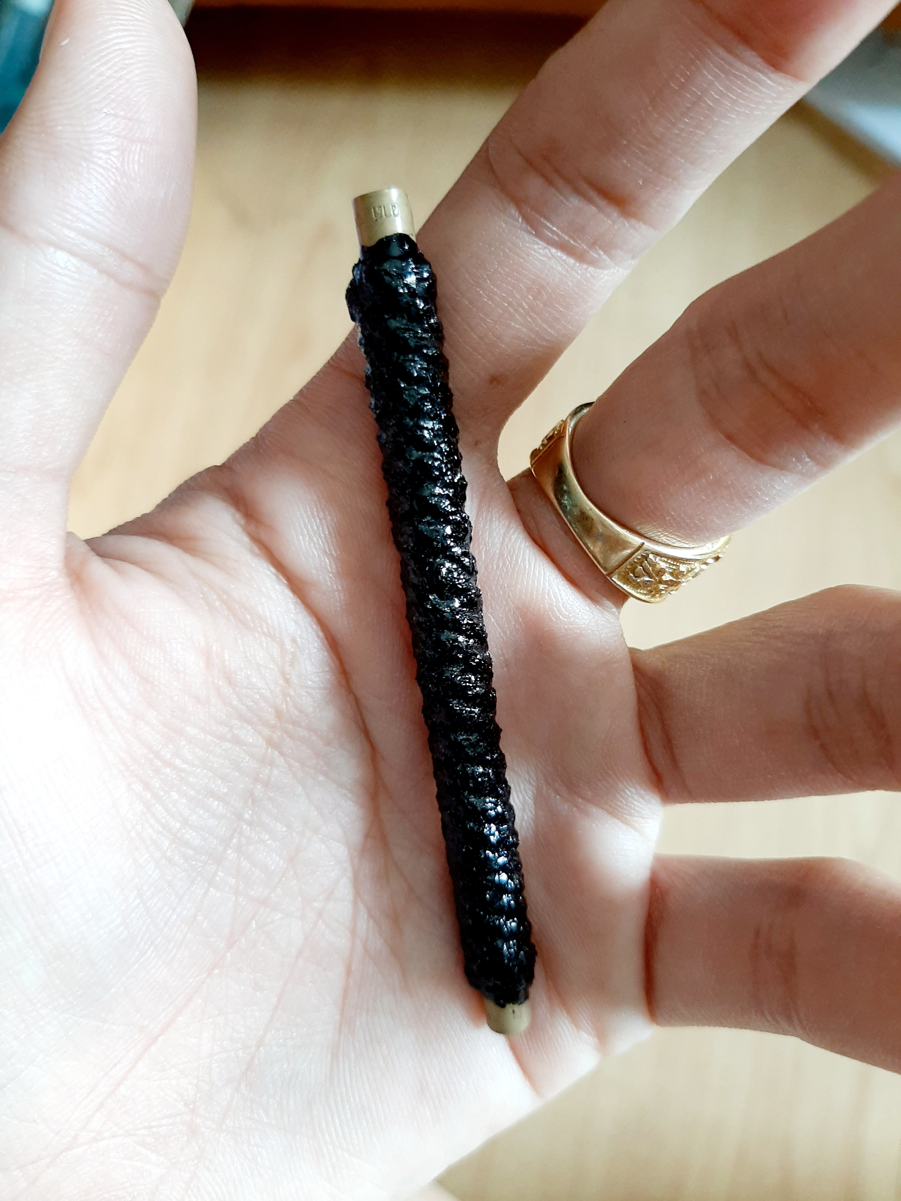 ตะกรุดโสฬสมงคล รุ่น 100 ปี หลวงตาวาส no.๗๒๔ (ด้านในบรรจุเกศา)