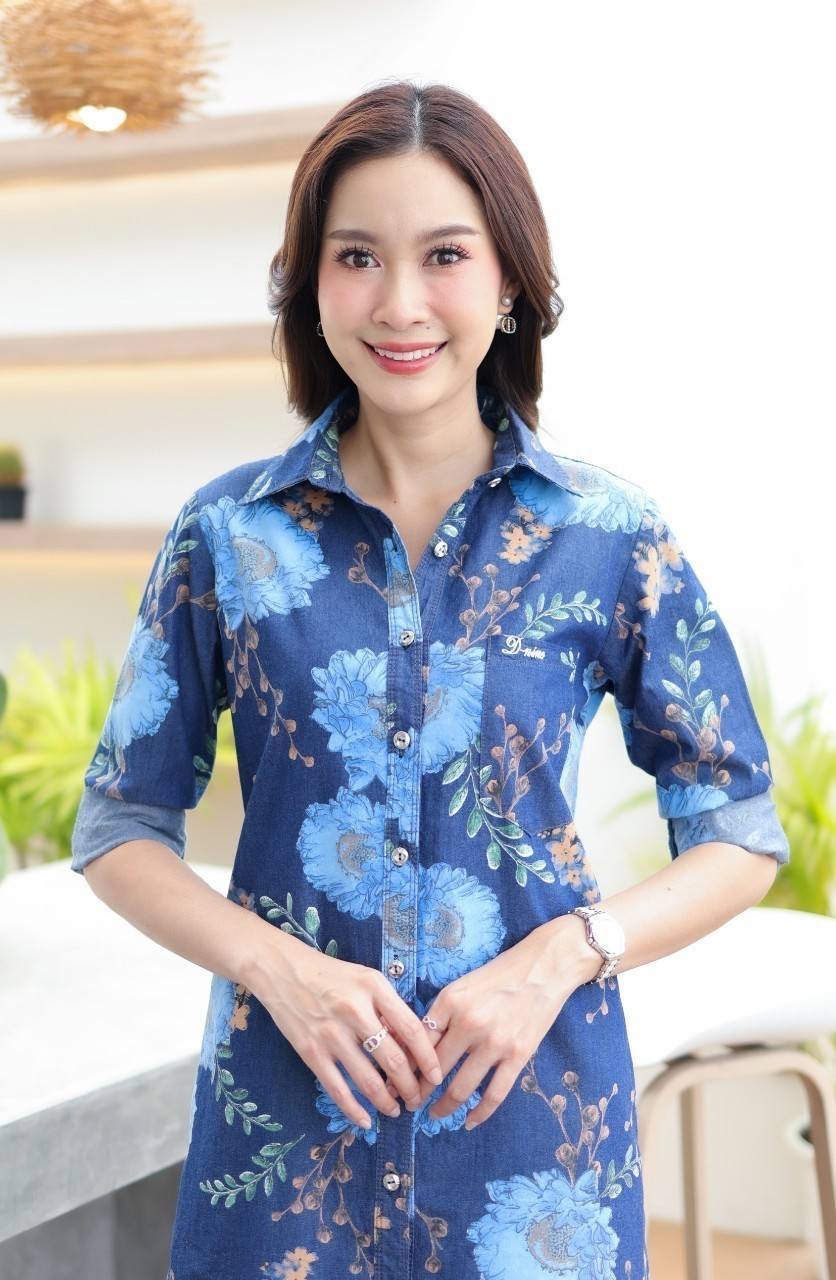 เดรสยีนส์ # 8758 ชุดยีนส์แบบสวยพิมพ์ลายสดใสสวยมาก ผ้ายีนส์ไม่หนา ใส่สบาย แบบสวยใส่ได้หลายโอกาส