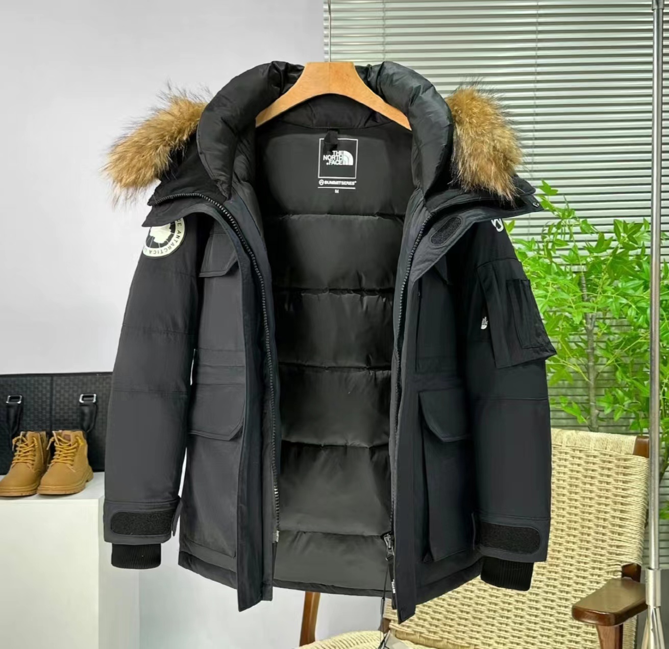 เสื้อกันหนาวขนเป็ด The North Face Southern Cross Parka ของใหม่ ของแท้ พร้อมส่งจากไทย