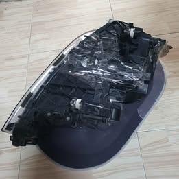 โคมไฟหน้าข้างซ้าย มือสอง BMW sieries7 G11 G12 หน้ามีรอย ขาครบ ขายตามสภาพ