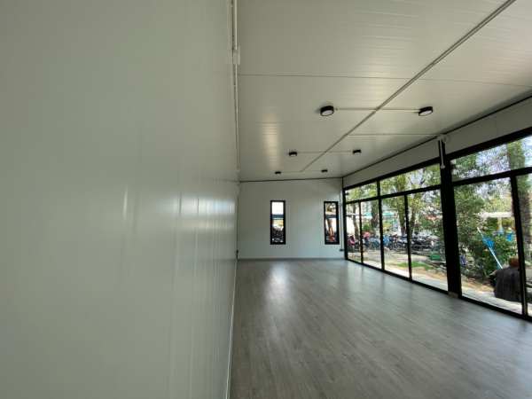 บ้านสำเร็จรูป บ้านน็อคดาวน์ สร้างออฟฟิศ ขนาด4.00x8.00 เมตร