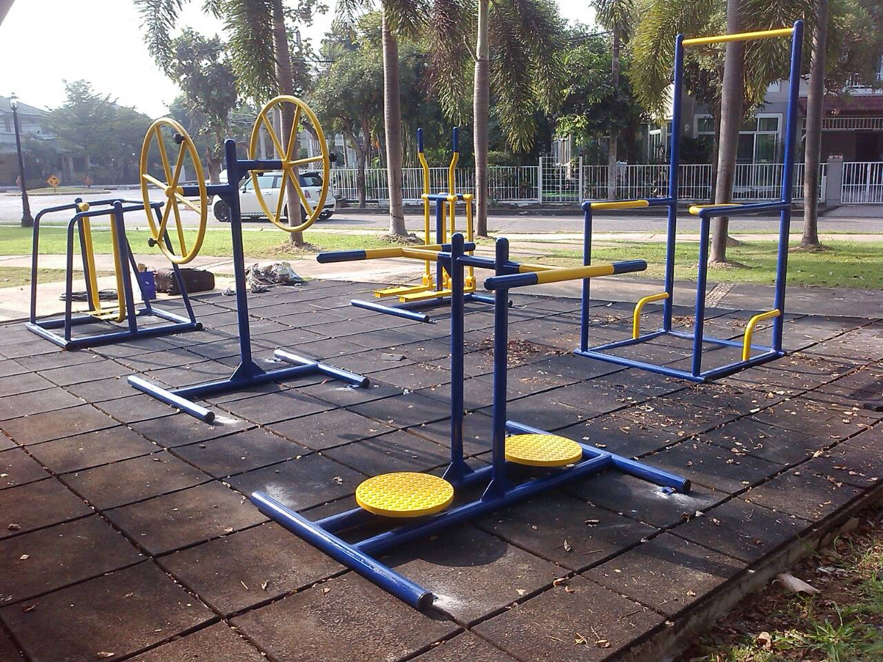 รหัส SM ผลงานติดตั้ง (หมู่บ้านจัดสรรพฤกษ์ลดา รังสิต คลอง 4 - อ.ลำลูกกา จ.ปทุมธานี) เครื่องออกกำลังกายกลางแจ้ง