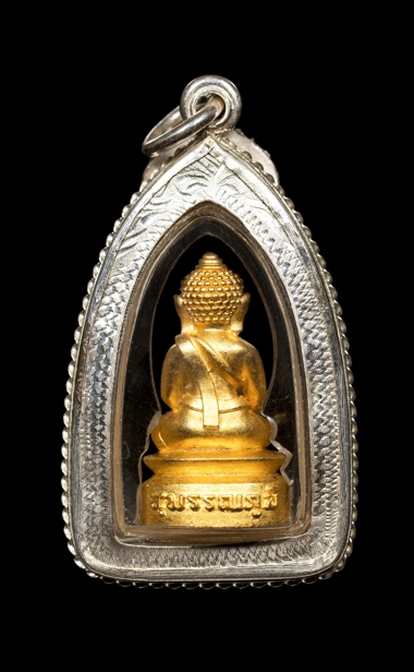 พระกริ่งนเรศวร กะไหล่ทอง ติดทับทิมแท้พิธีจักรพรรดิที่กรอบเงินลงยา (กรรมการสร้างน้อย) ตำนาน 50 ปี ยุทธหัตถี ปี 63