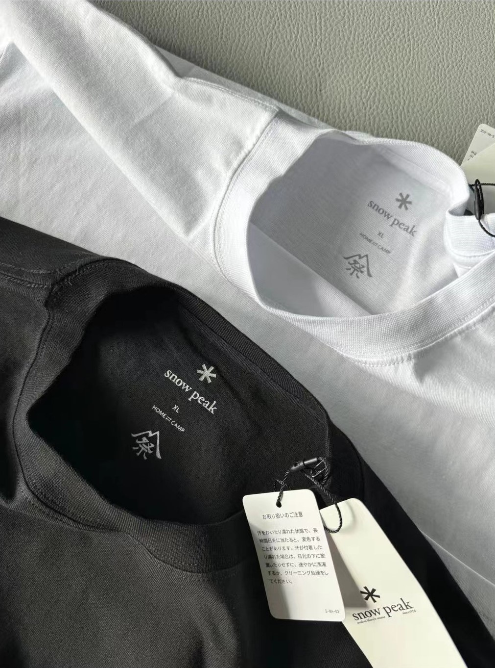 เสื้อโอเวอร์ไซส์ Snow Peak Embrace T-Shirt ของแท้ ของใหม่ พร้อมส่ง เสื้อเดินป่า