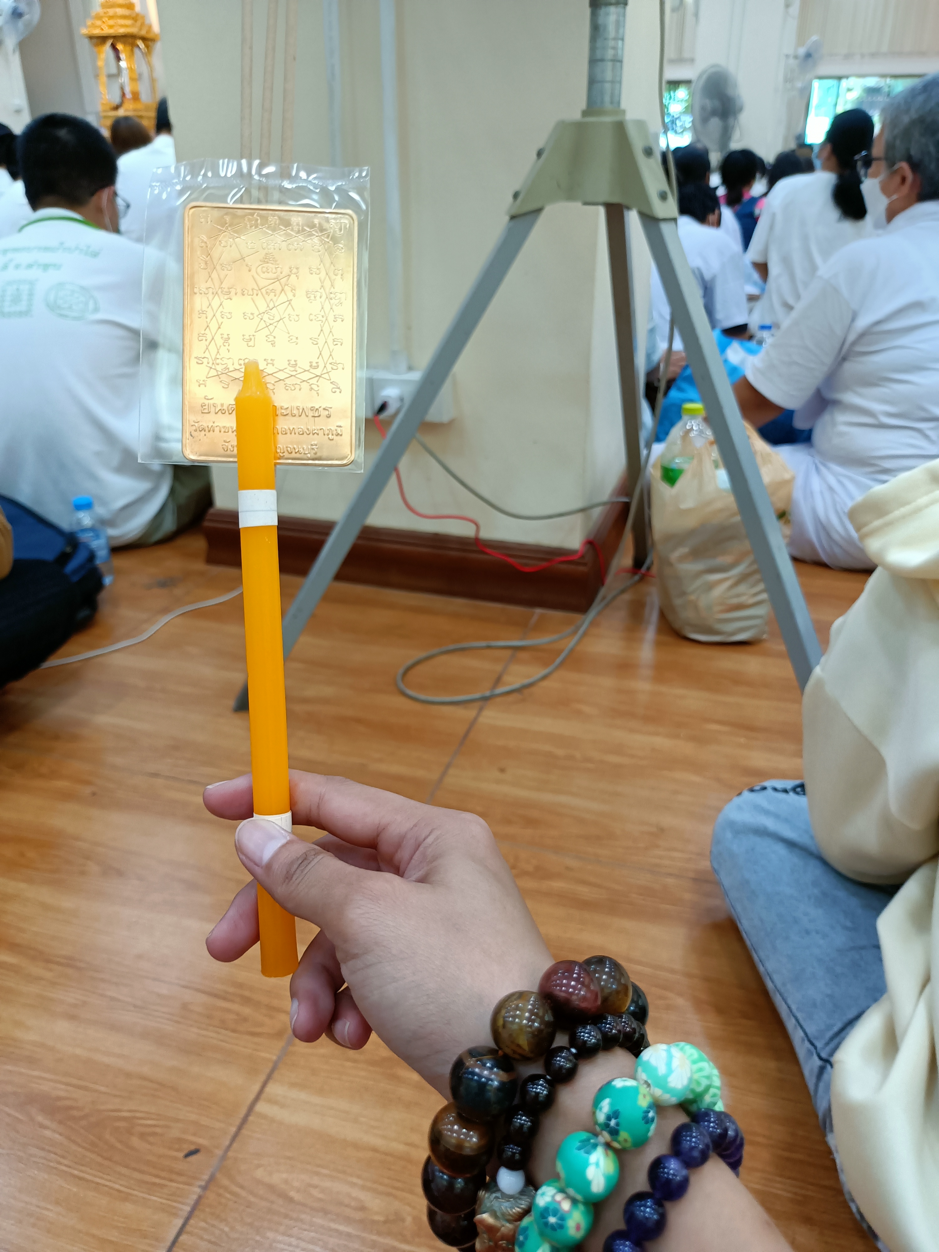 สร้อยข้อมมือมงคล 108 (ดินญี่ปุ่นสีส้ม) ลพ.เอก ปี 62 ร้านนำเข้าพิธีเป่ายันต์เกราะเพชร วัดท่าขนุน ปี 66