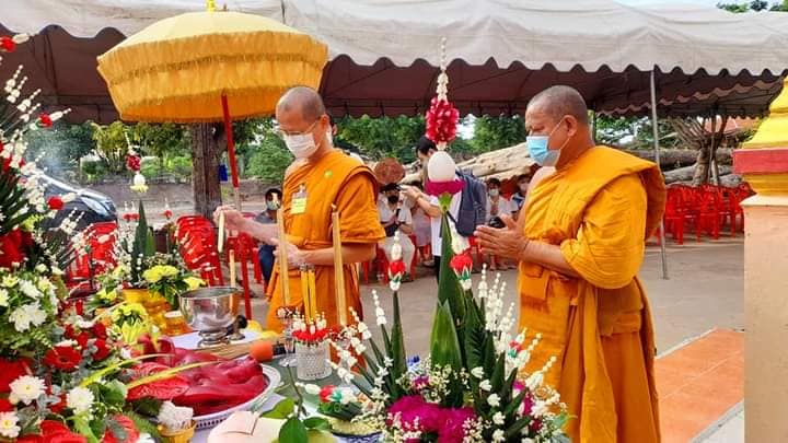 วัวธนูพญาโครัตนมงคล (แบบไม่มีจาร) วัดโพธิผักไห่ หลวงพ่อเล็ก (เลี่ยมกันน้ำ)วัดท่าขนุนพุทธาภิเษก