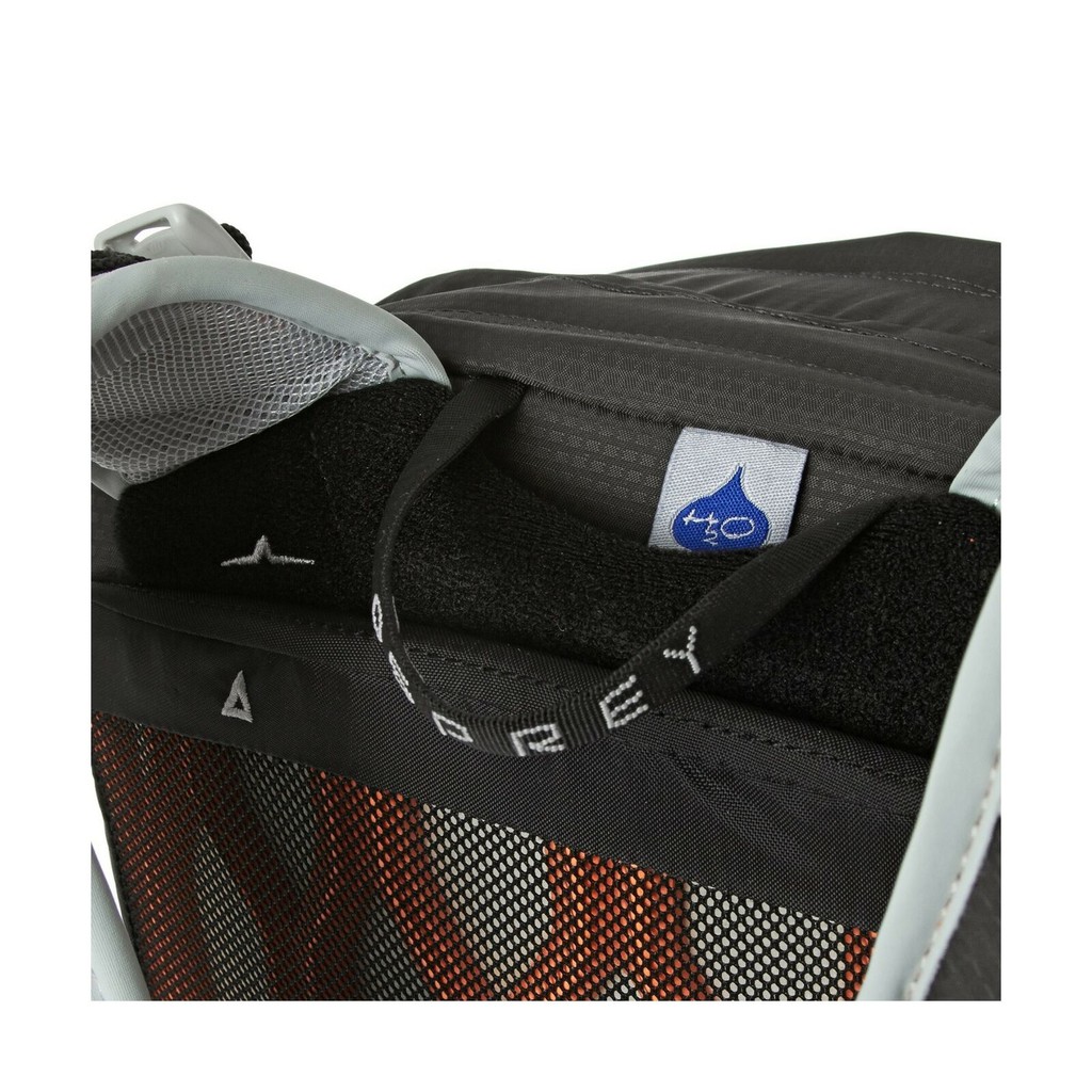 กระเป๋าเป้ Daypack Osprey Talon 22 L ของใหม่ ของแท้ พร้อมส่ง กระเป๋าเดินป่า กระเป๋าจักรยาน กระเป๋าเดินทาง กระเป๋าเดย์แพค