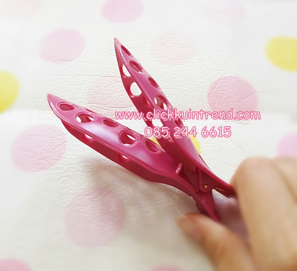 ที่ทำผมหน้าม้าปัด (ตัวช่วยหนีบผม เพื่อไดร์ผมหน้าม้า)