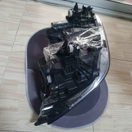 โคมไฟหน้าข้างซ้าย มือสอง BMW sieries7 G11 G12 หน้ามีรอย ขาครบ ขายตามสภาพ
